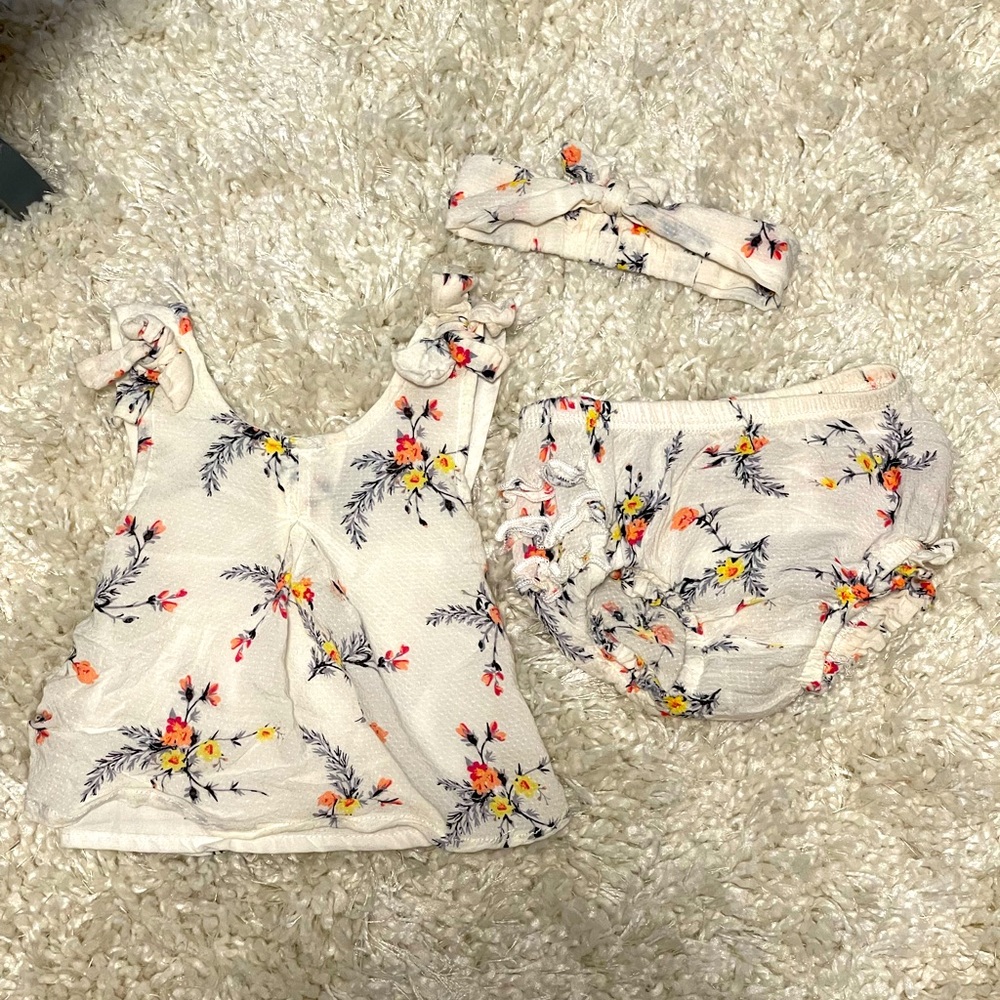 Floral baby girl outfit